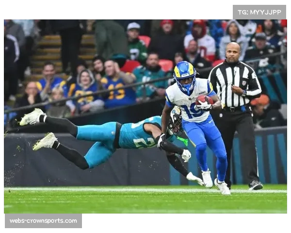 公羊队斯塔福德传四次达阵 率队击败圣徒取六胜二负