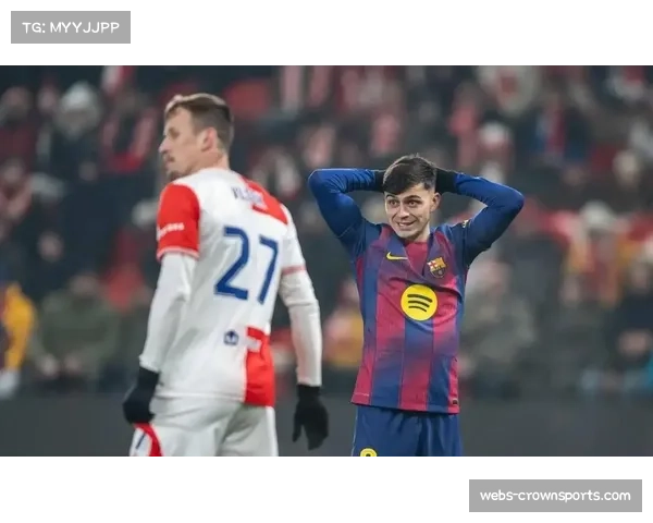 巴萨中场再遭重创，德容训练中腿筋受伤预计缺席五至六周